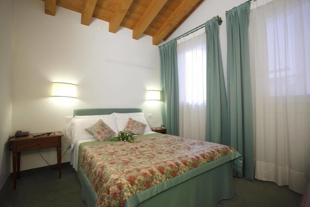 Albergo Al Moretto Castelfranco Veneto Kültér fotó